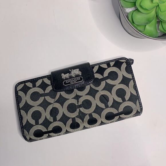 Coach Signature C Snap Close Long Black Ivory Logo Wallet with Lilac Interior - Picture 1 of 7